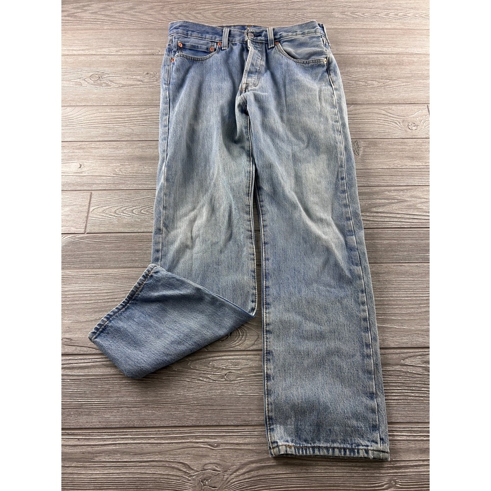 Levis 501 Original Fit Jeans Mens 31x30 Light Wash Blue Denim Button Straight